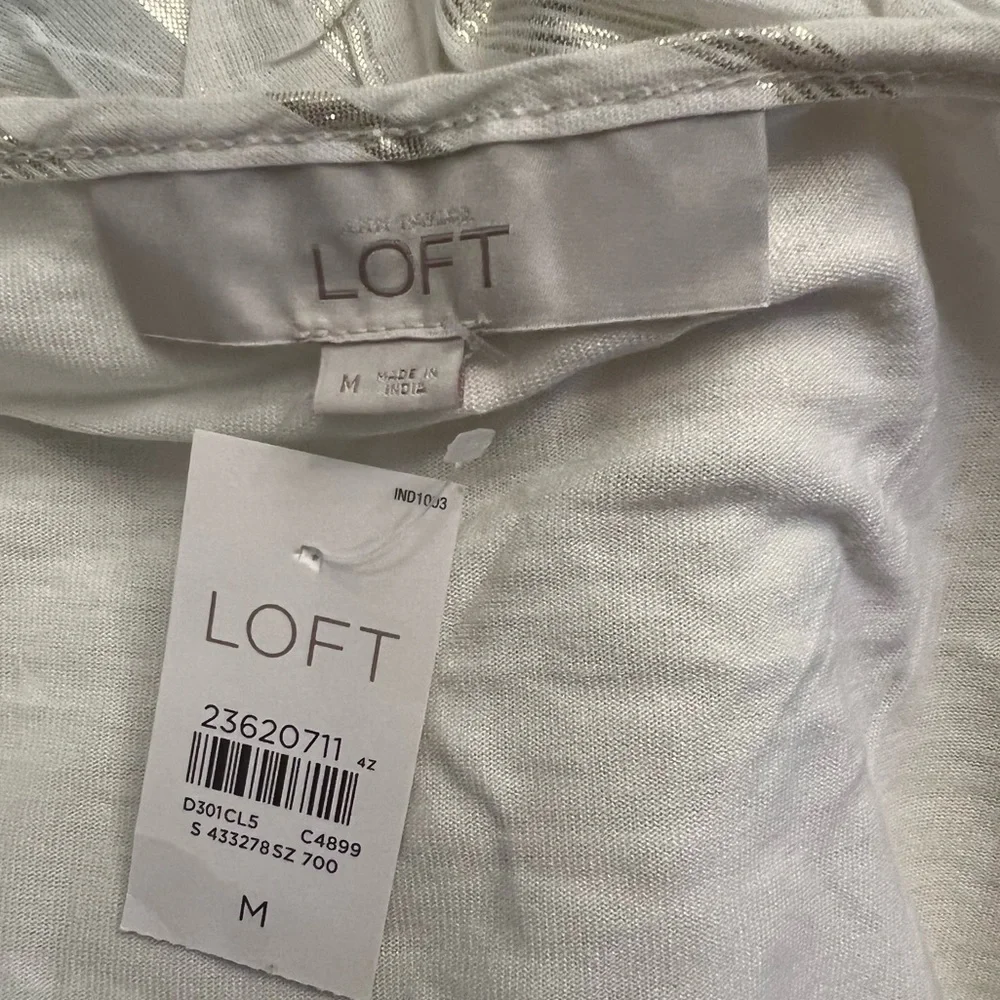 NWT LOFT Top - Picture 5 of 5